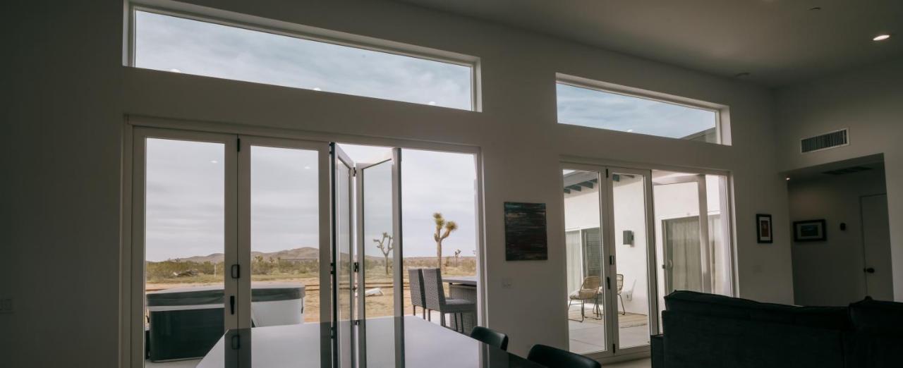 Villa Coyote Tracks - A Modern Desert Experience Joshua Tree Exterior foto