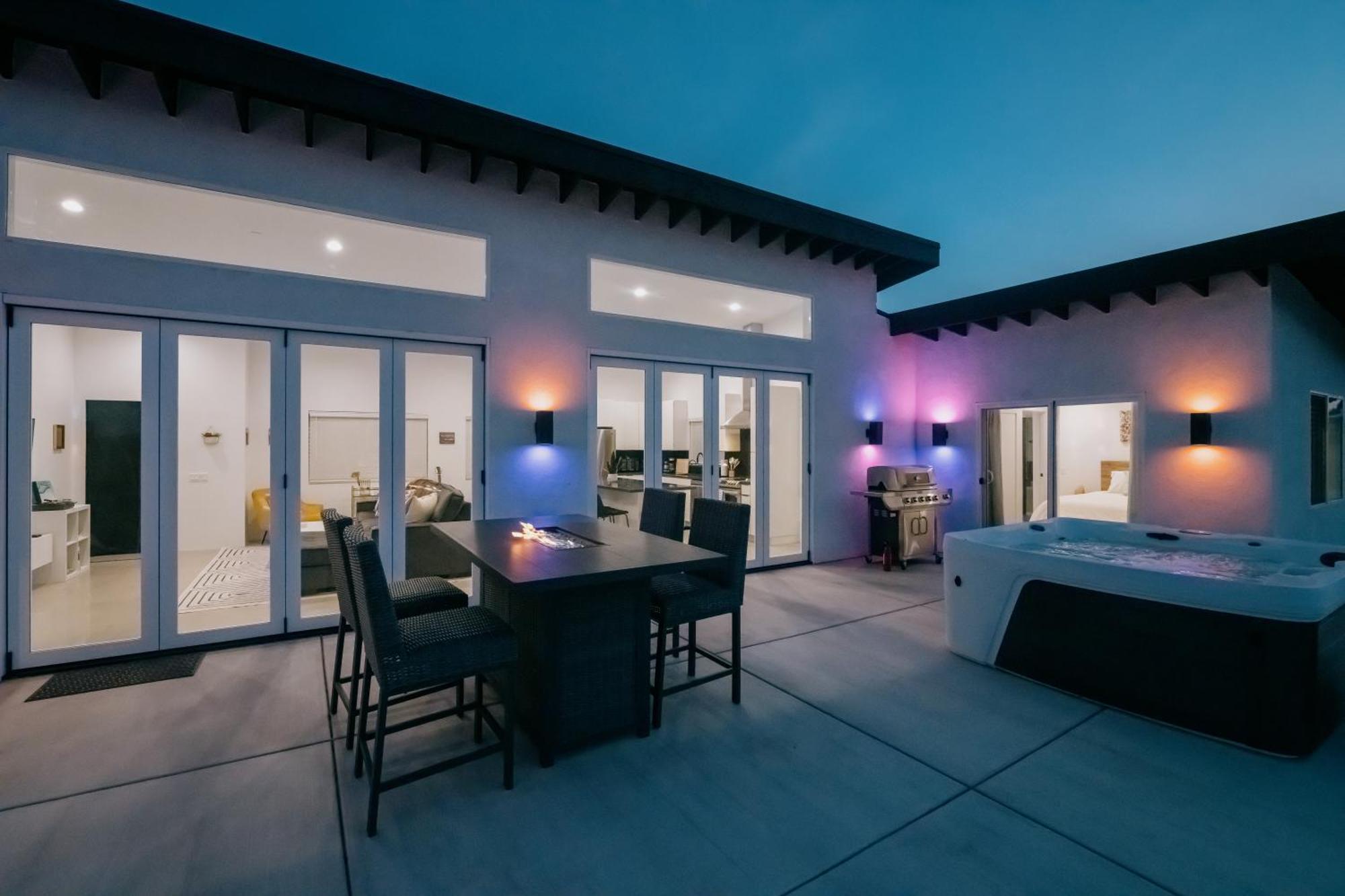 Villa Coyote Tracks - A Modern Desert Experience Joshua Tree Exterior foto